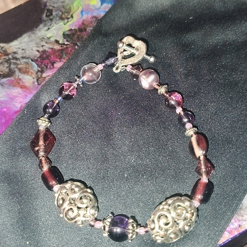 Elegant Purple and Silver Beaded Bracelet (2 For 10$)🗝️